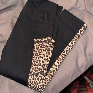 Zyia Brilliant black leggings with leopard sides
